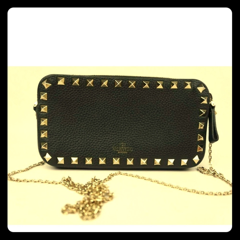 Valentino rockstud wallet on chain